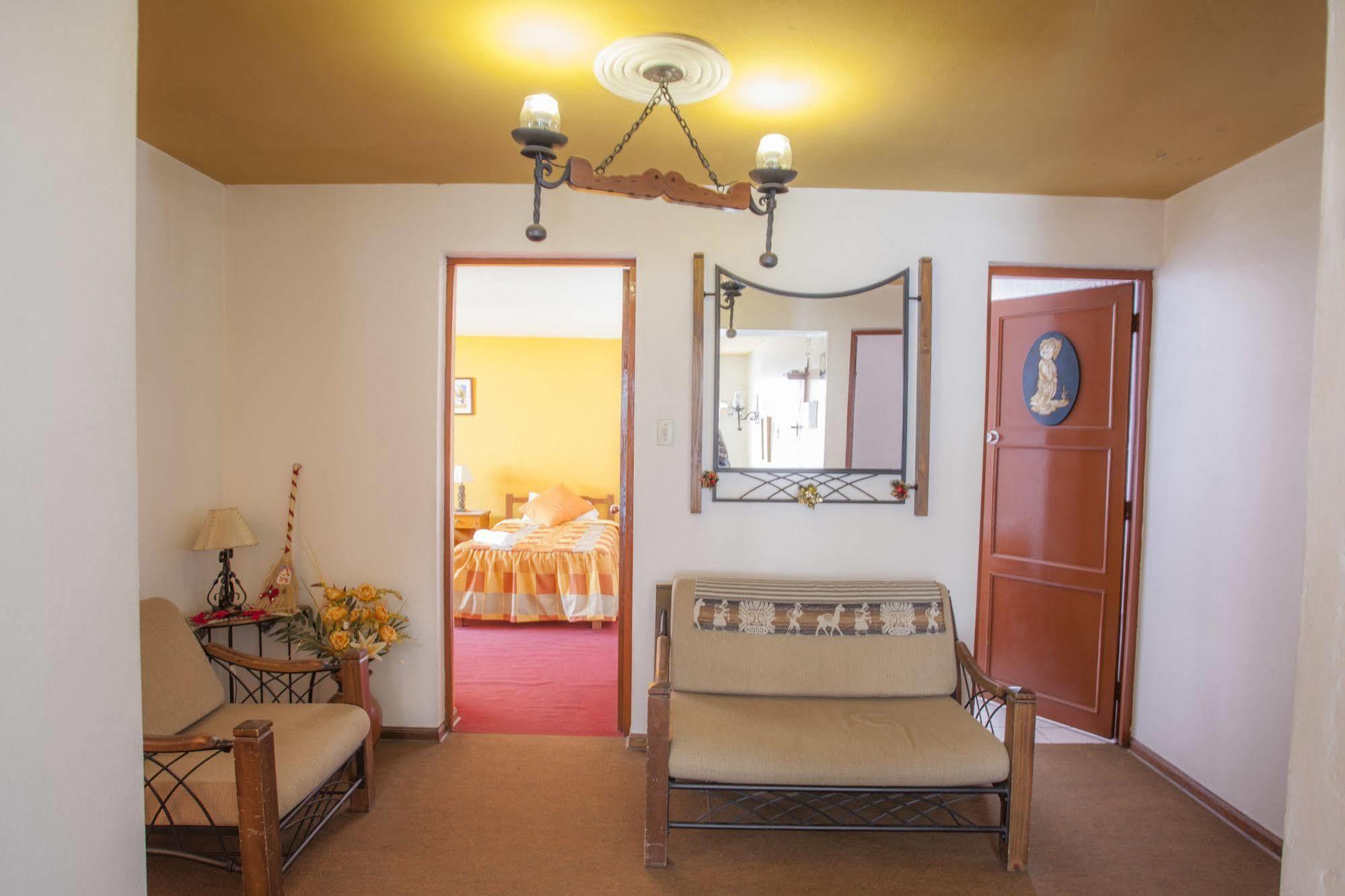 Alojamiento Soledad Huaraz  Exterior foto