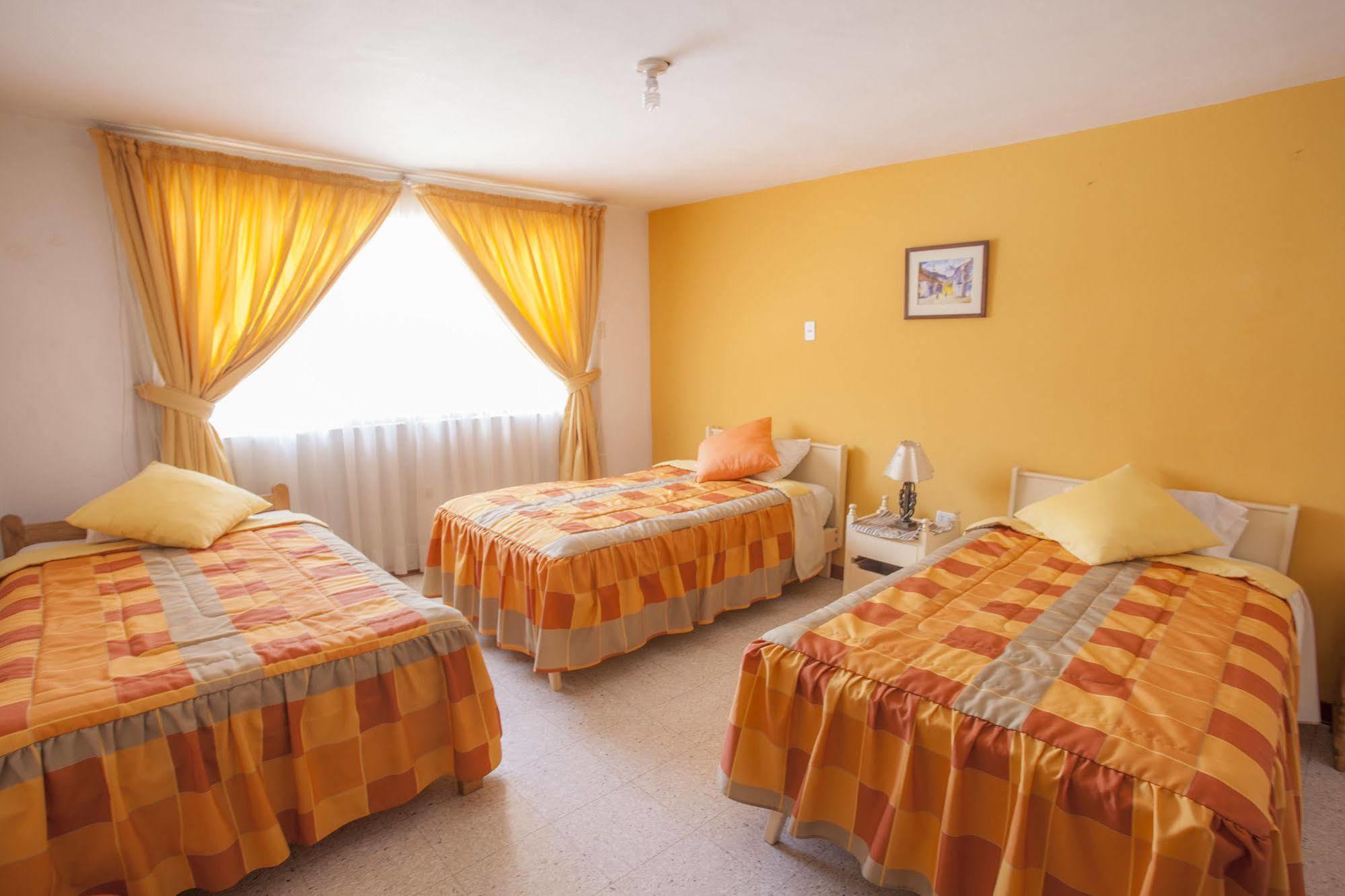 Alojamiento Soledad Huaraz  Exterior foto